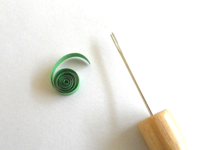 How To Make Coils With Quilling Paper Strips