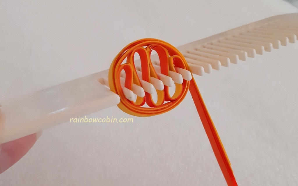 Paper Quilling Comb Techniques