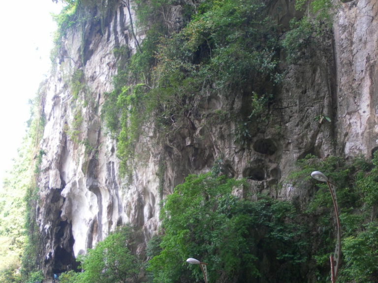 Batu Caves in Kuala Lumpur: Top Things to See in Malaysia